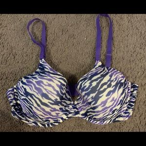 Victoria’s Secret bra. 36C
